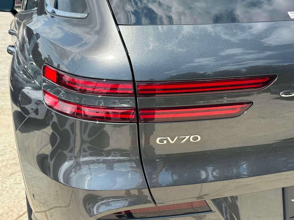 New 2025 Genesis Electrified GV70 w/ Prestige Package AWD/4WD image 6