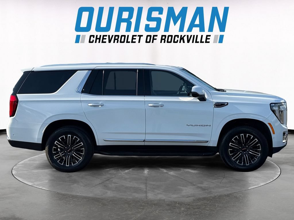 Used 2025 GMC Yukon Elevation AWD/4WD image 7