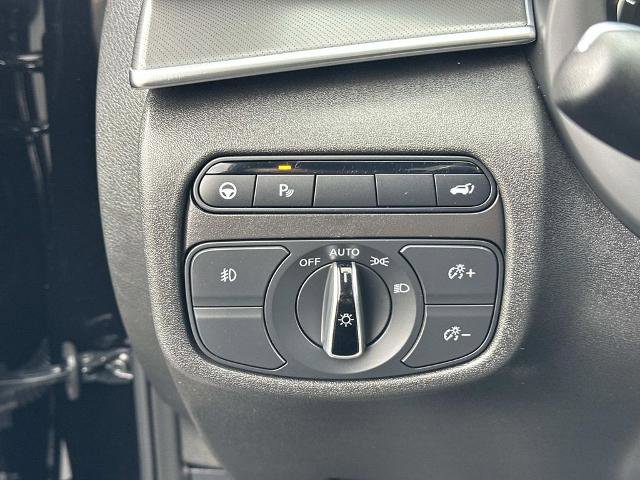 Certified 2025 INFINITI QX55 Essential image 17