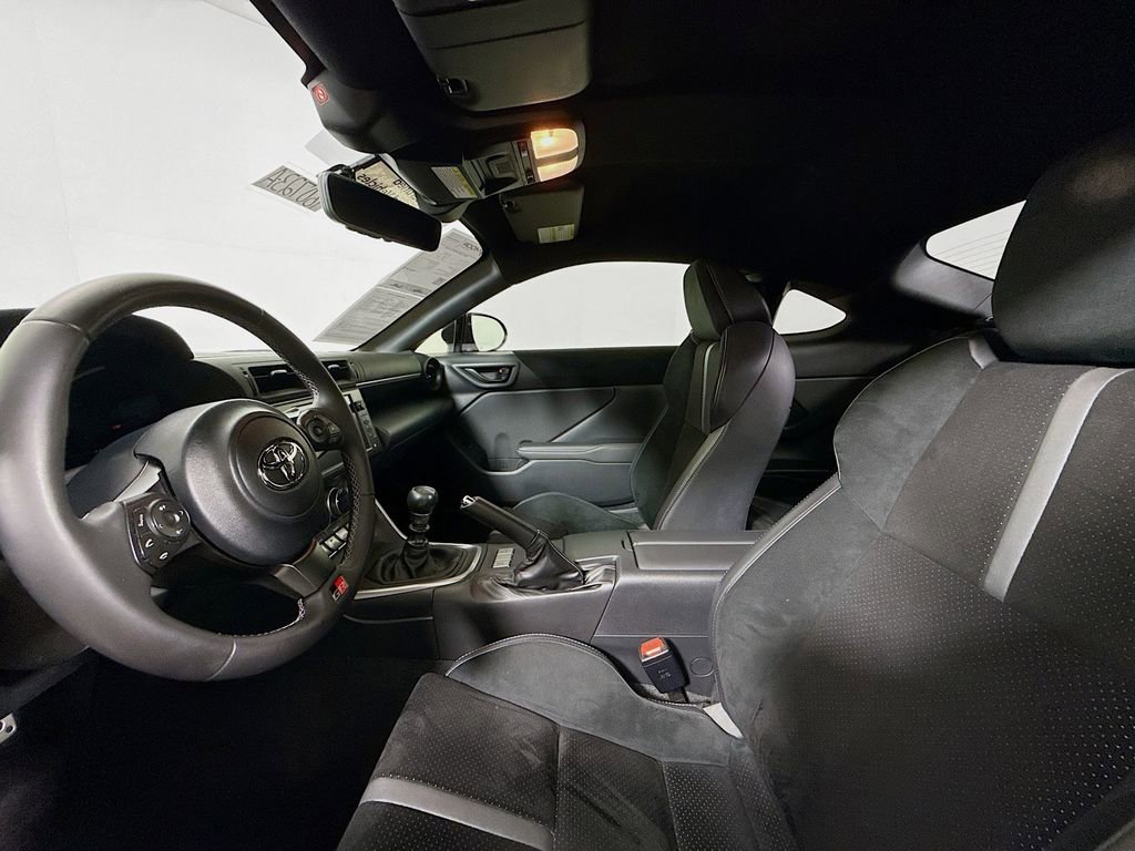 Certified 2024 Toyota GR86 Premium image 20