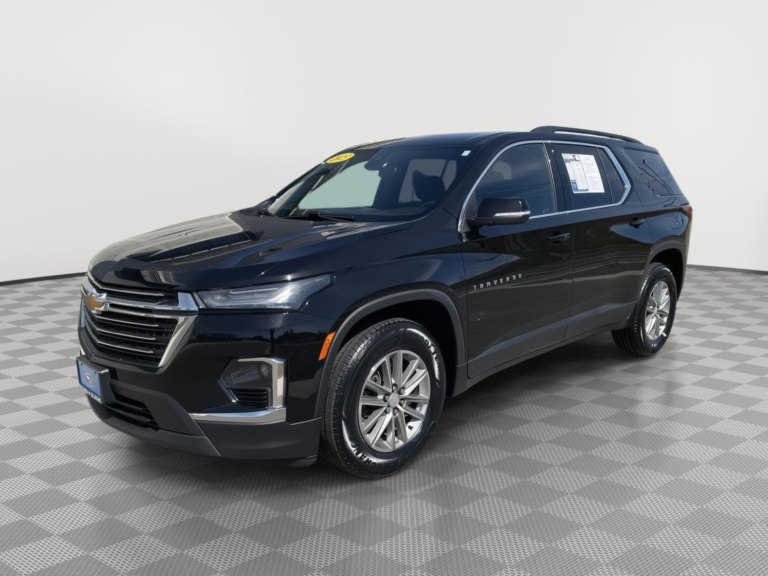 Used 2023 Chevrolet Traverse LT w/ LPO, Floor Liner Package image 3