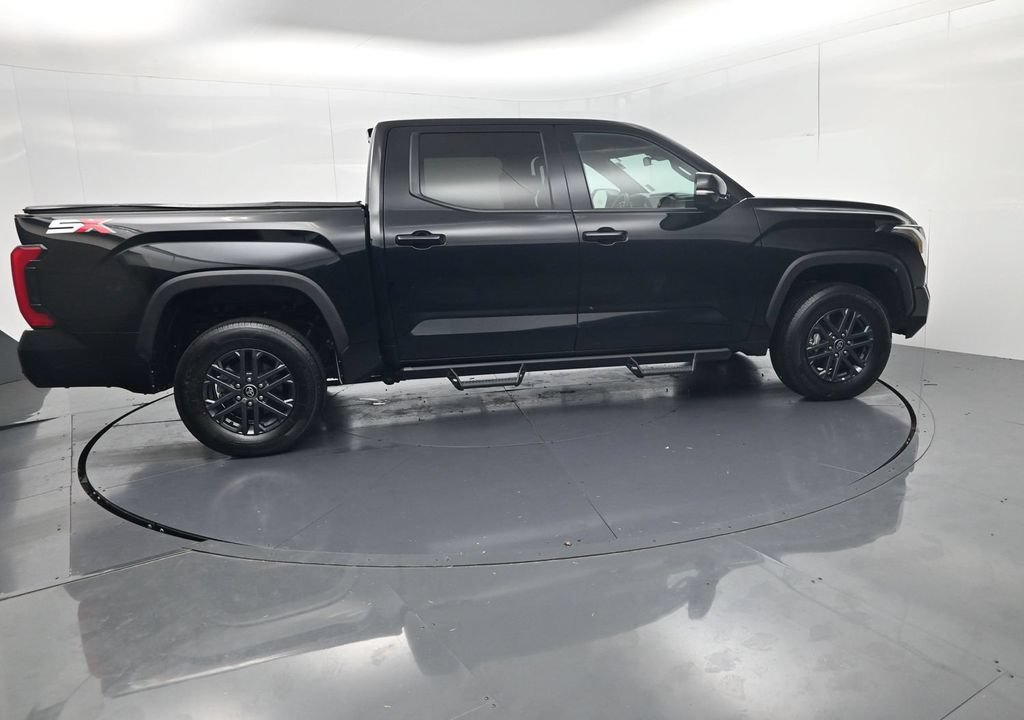 Used 2025 Toyota Tundra SR5 w/ SR5 Convenience Package AWD/4WD image 8