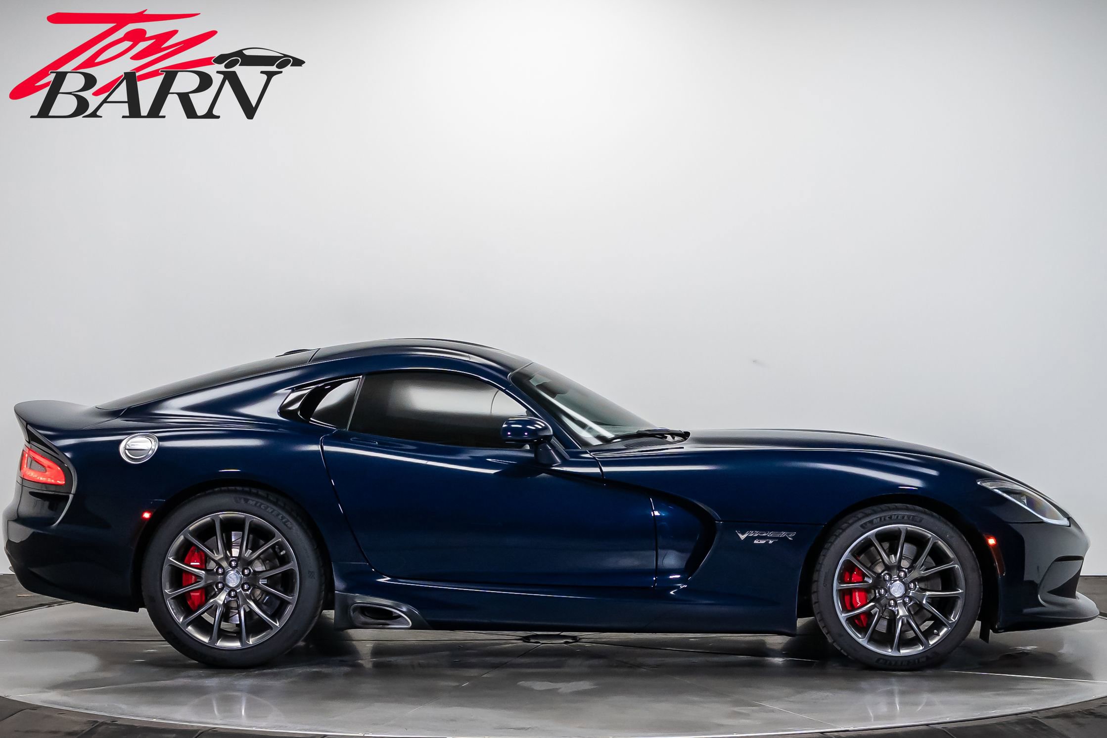 Used 2017 Dodge Viper GTC w/ GTS Interior Package image 6