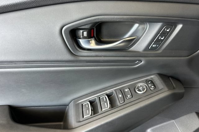 Used 2024 Honda Accord EX-L image 12