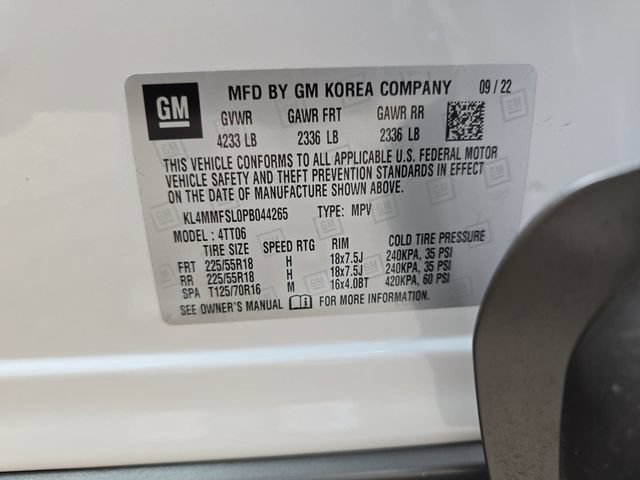 Used 2023 Buick Encore GX Essence w/ Experience Buick Package FWD image 33