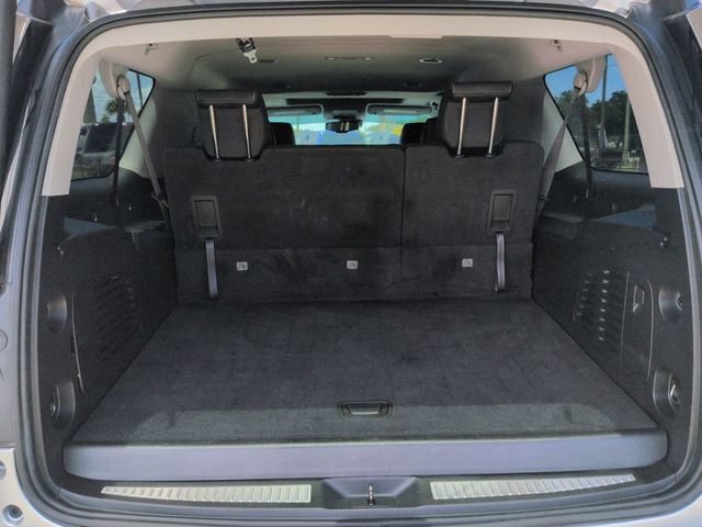 Used 2020 Chevrolet Suburban LT AWD/4WD image 12