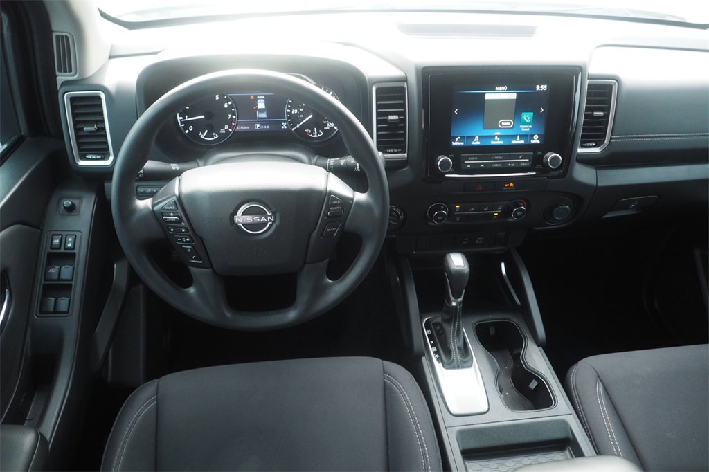 Used 2022 Nissan Frontier SV image 23