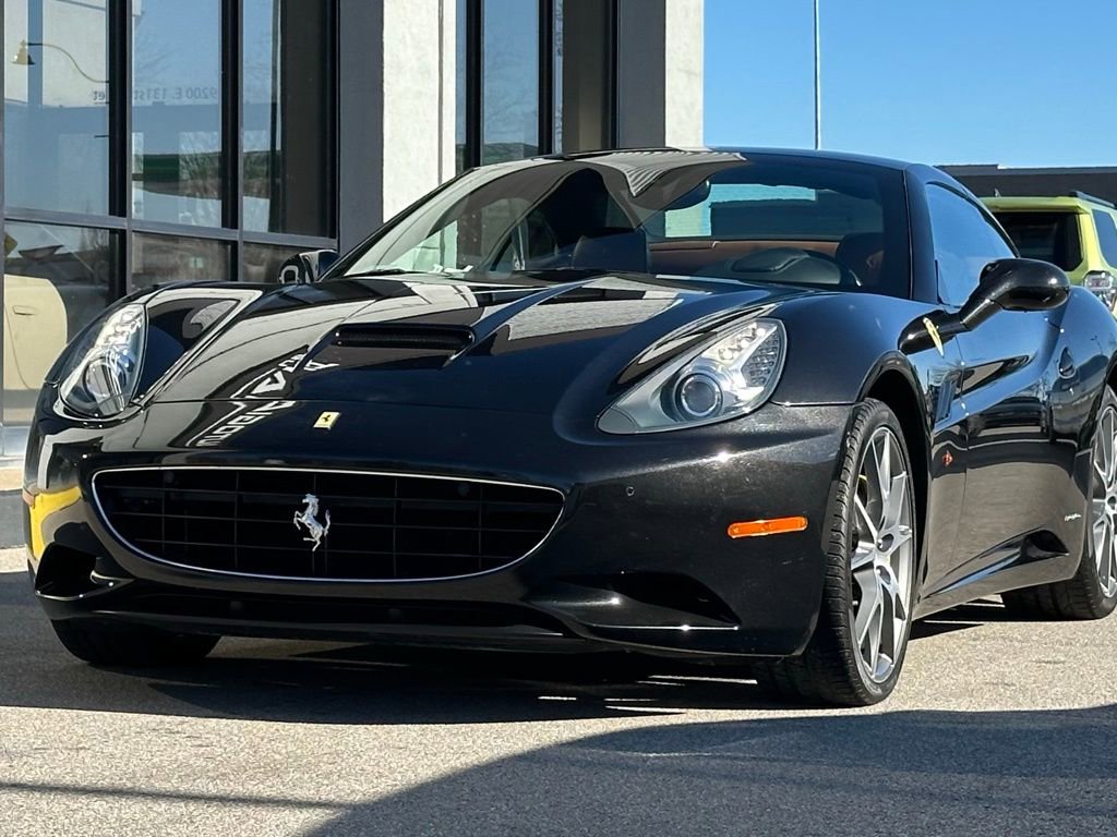 Used 2010 Ferrari California image 4