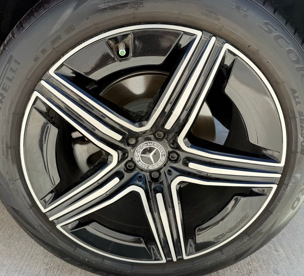 Used 2025 Mercedes-Benz GLE 450 4MATIC image 10