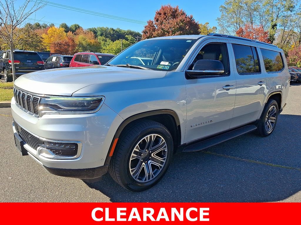 Used 2023 Jeep Wagoneer L Series II image 3