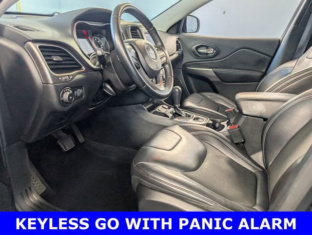 Used 2019 Jeep Cherokee Latitude Plus image 7