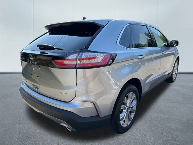 Used 2022 Ford Edge Titanium image 5