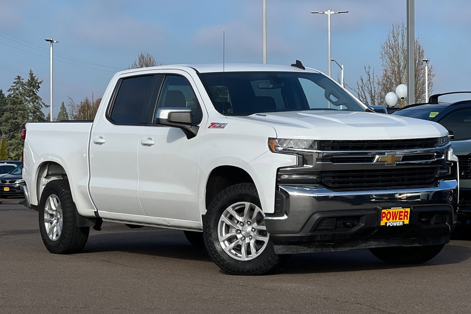 Used 2021 Chevrolet Silverado 1500 LT w/ Z71 Off-Road Package image 2