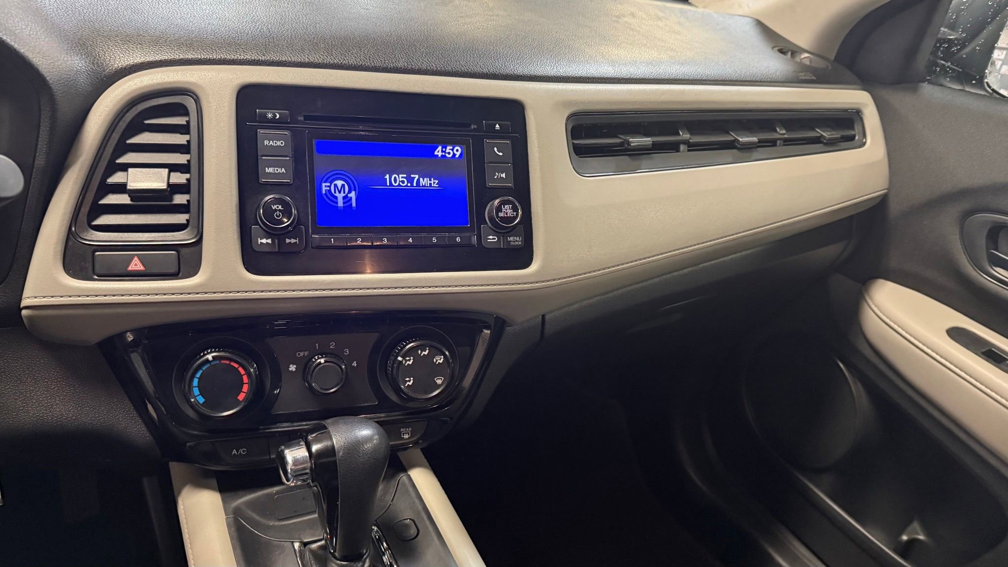 Used 2021 Honda HR-V LX image 28