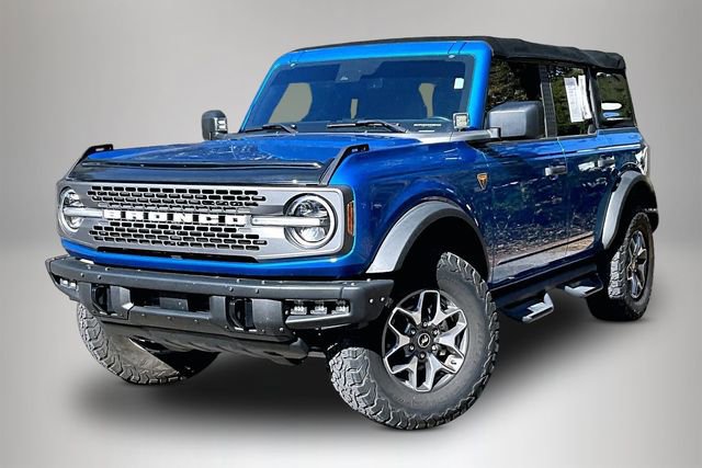 Used 2022 Ford Bronco Badlands image 2