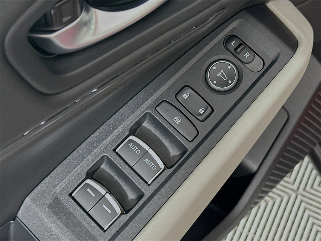 New 2025 Honda Accord SE image 24