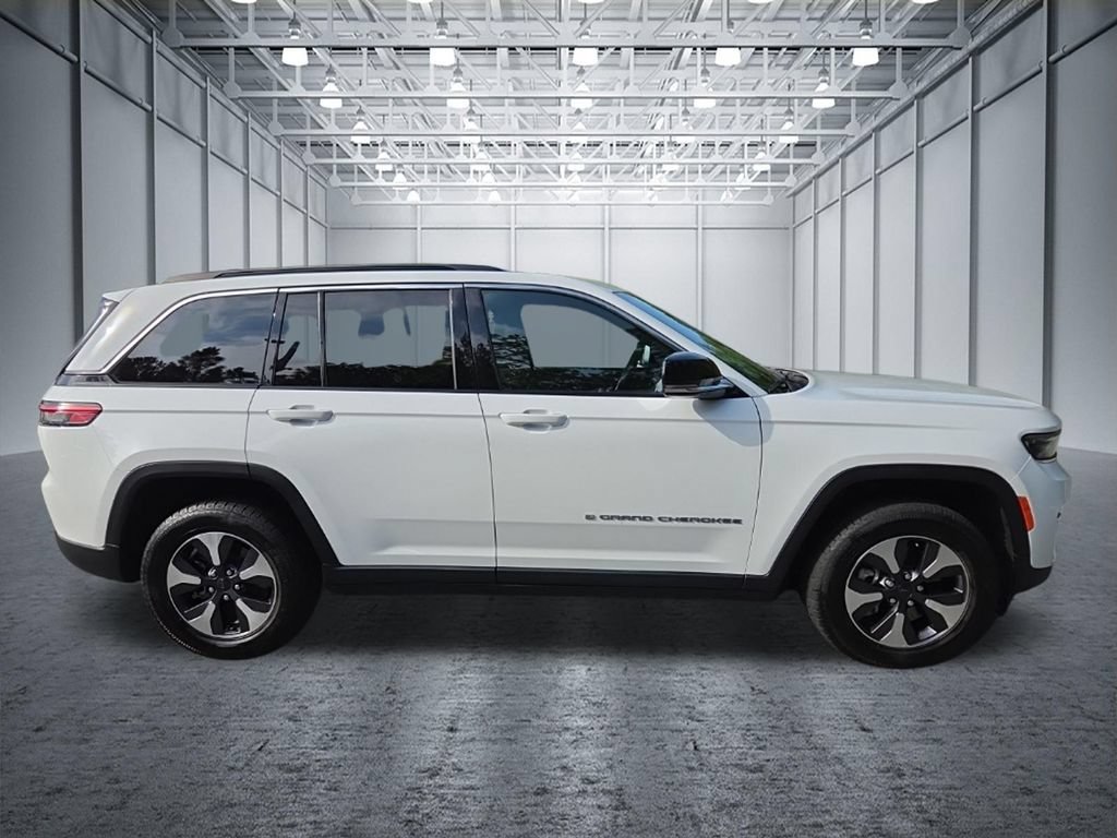 Used 2024 Jeep Grand Cherokee Limited 4xe AWD/4WD image 10