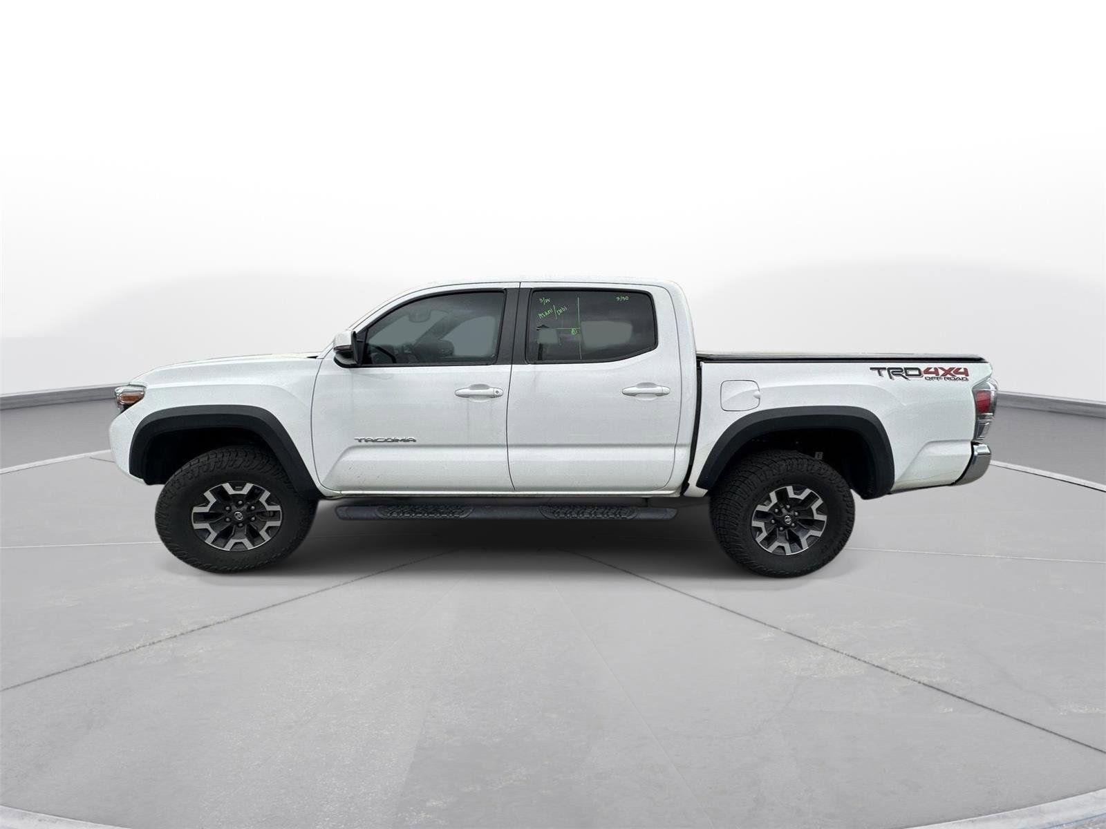 Certified 2023 Toyota Tacoma TRD Off-Road image 9