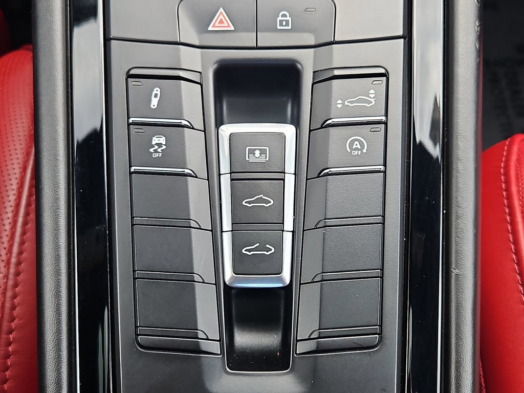 Certified 2019 Porsche 911 Turbo AWD/4WD image 20