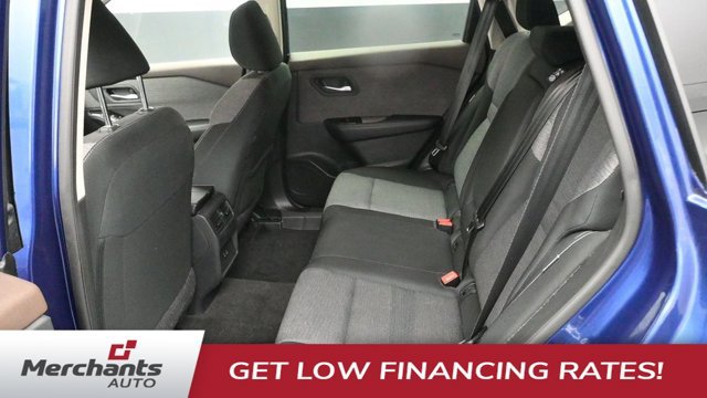 Used 2023 Nissan Rogue SV AWD/4WD image 13