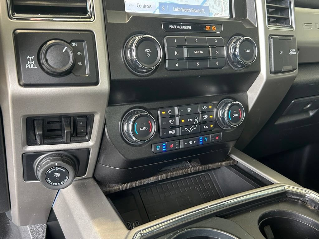 Used 2021 Ford F250 Lariat w/ Lariat Ultimate Package AWD/4WD image 39