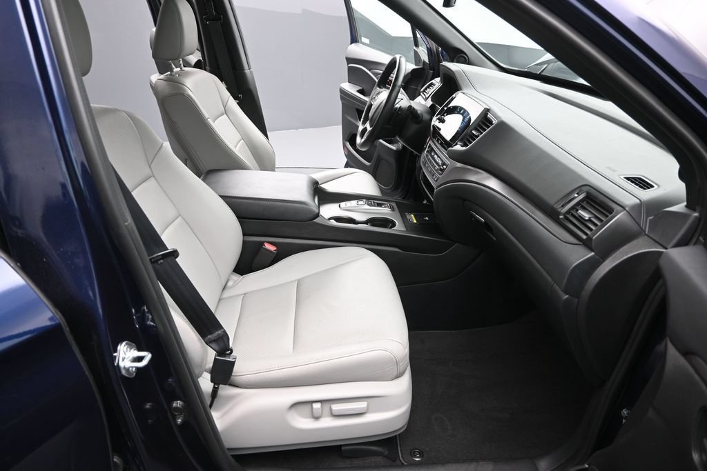 Used 2024 Honda Passport EX-L image 29