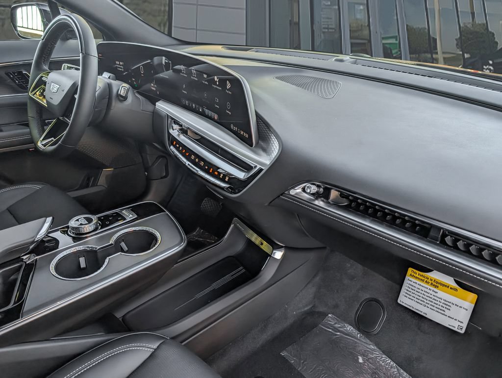New 2026 Cadillac Lyriq Sport AWD/4WD image 20