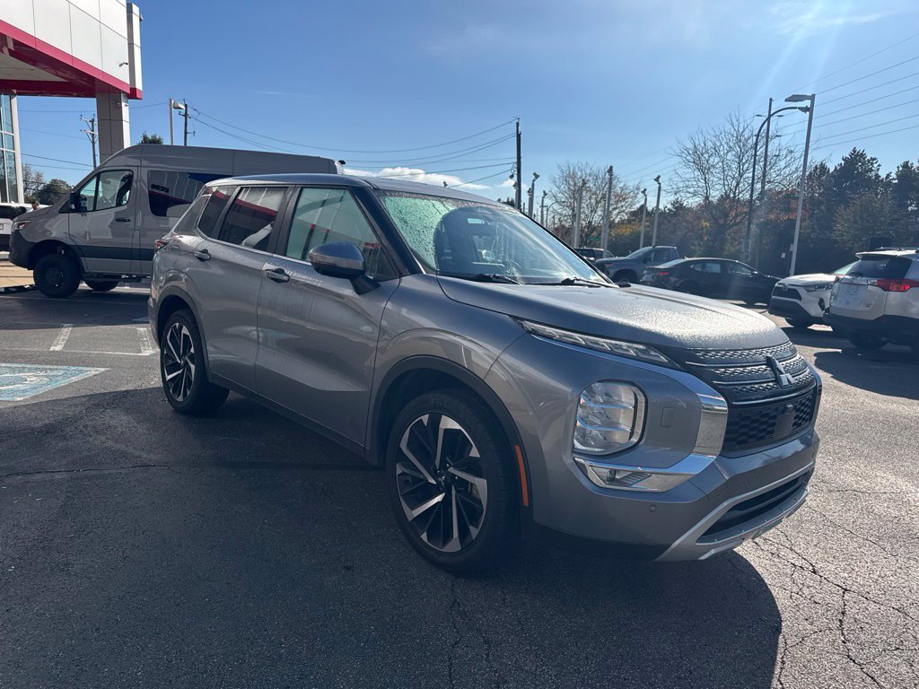 Used 2024 Mitsubishi Outlander SE AWD/4WD image 7