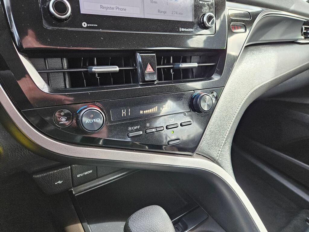 Used 2024 Toyota Camry LE FWD image 20