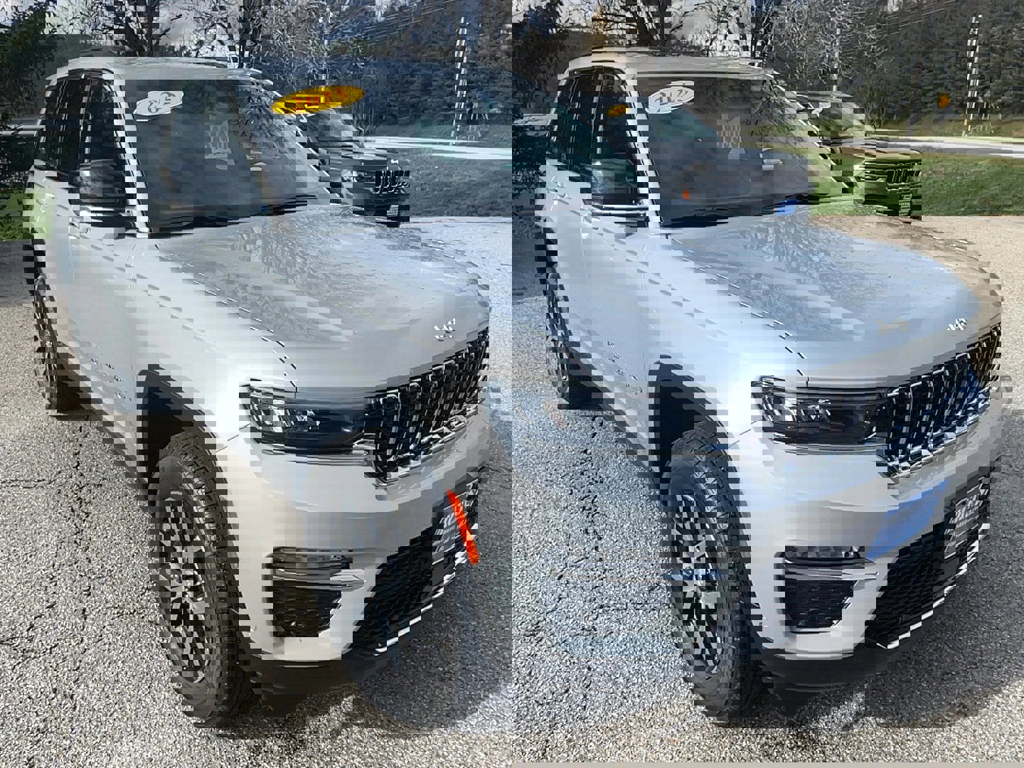 New 2025 Jeep Grand Cherokee Limited image 3