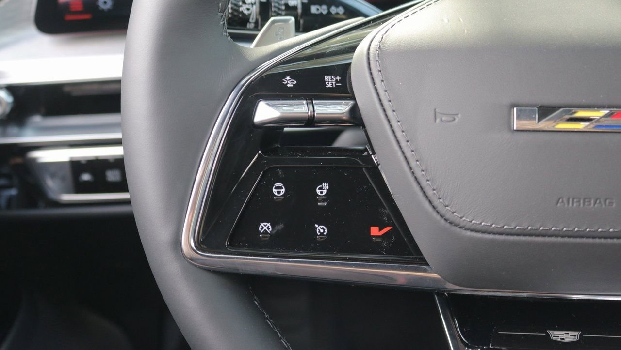 New 2026 Cadillac Lyriq V image 20