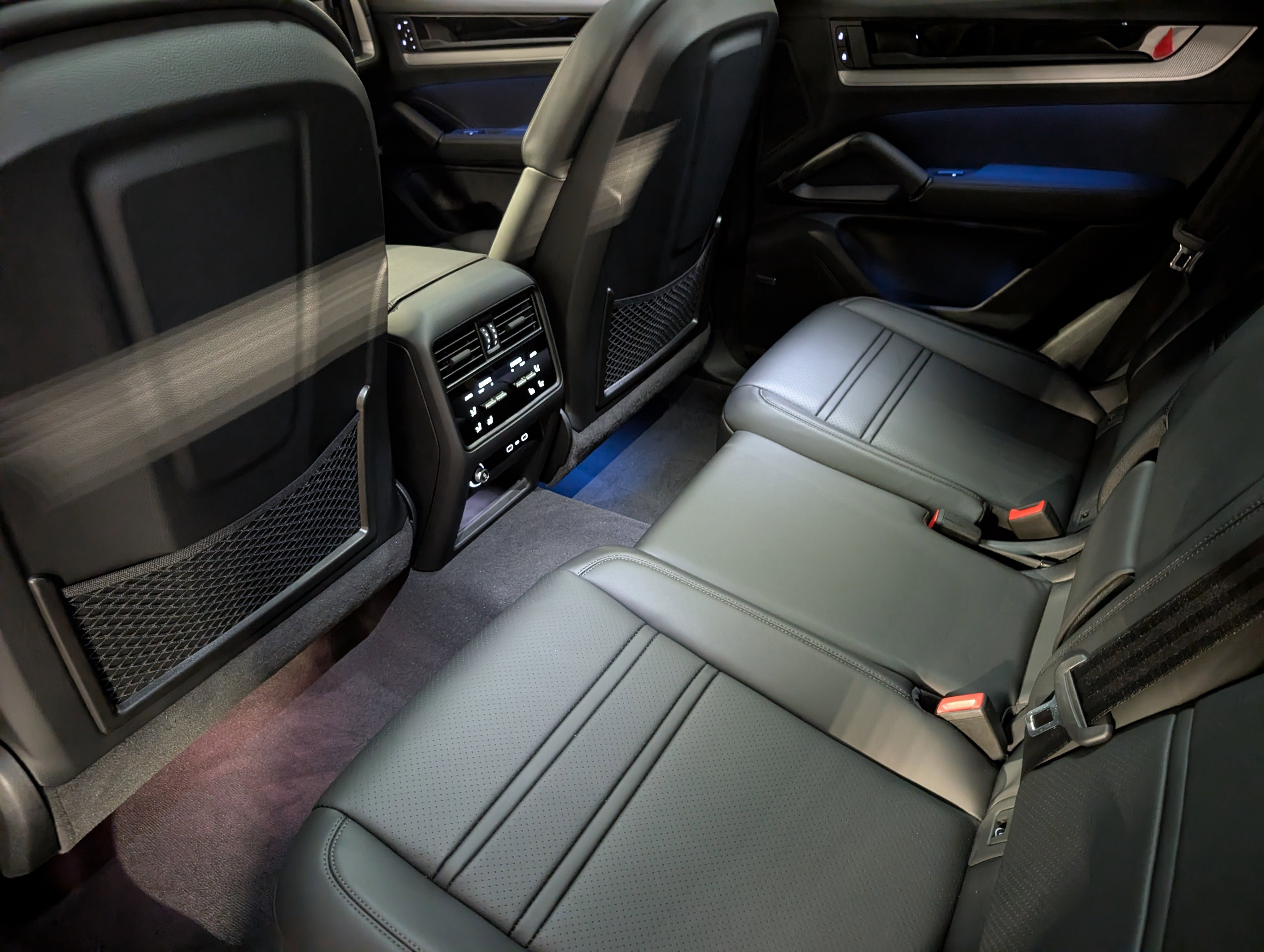 New 2026 Porsche Cayenne Coupe image 23