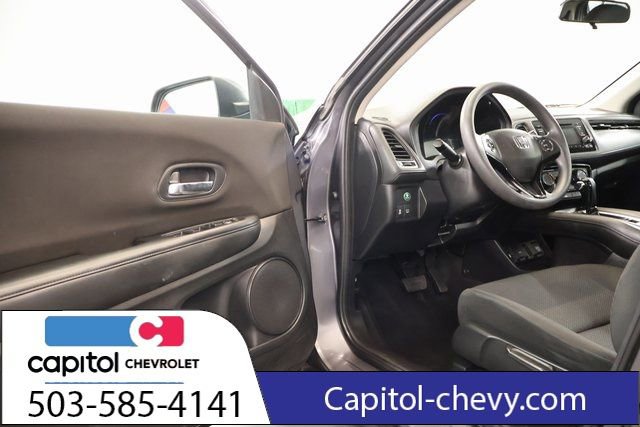 Used 2017 Honda HR-V LX image 8