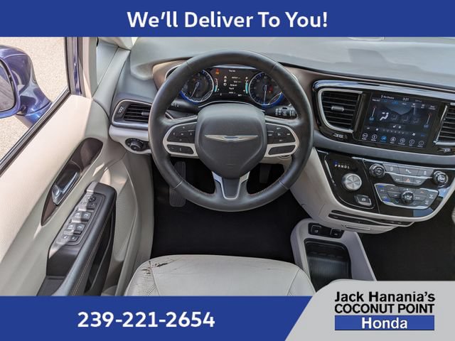Used 2019 Chrysler Pacifica Touring-L Plus w/ Tire & Wheel Group FWD image 20