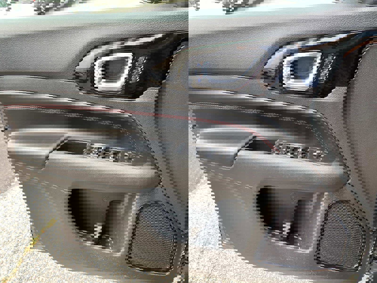 Certified 2022 Jeep Compass Trailhawk w/ Trailhawk Elite Group image 22