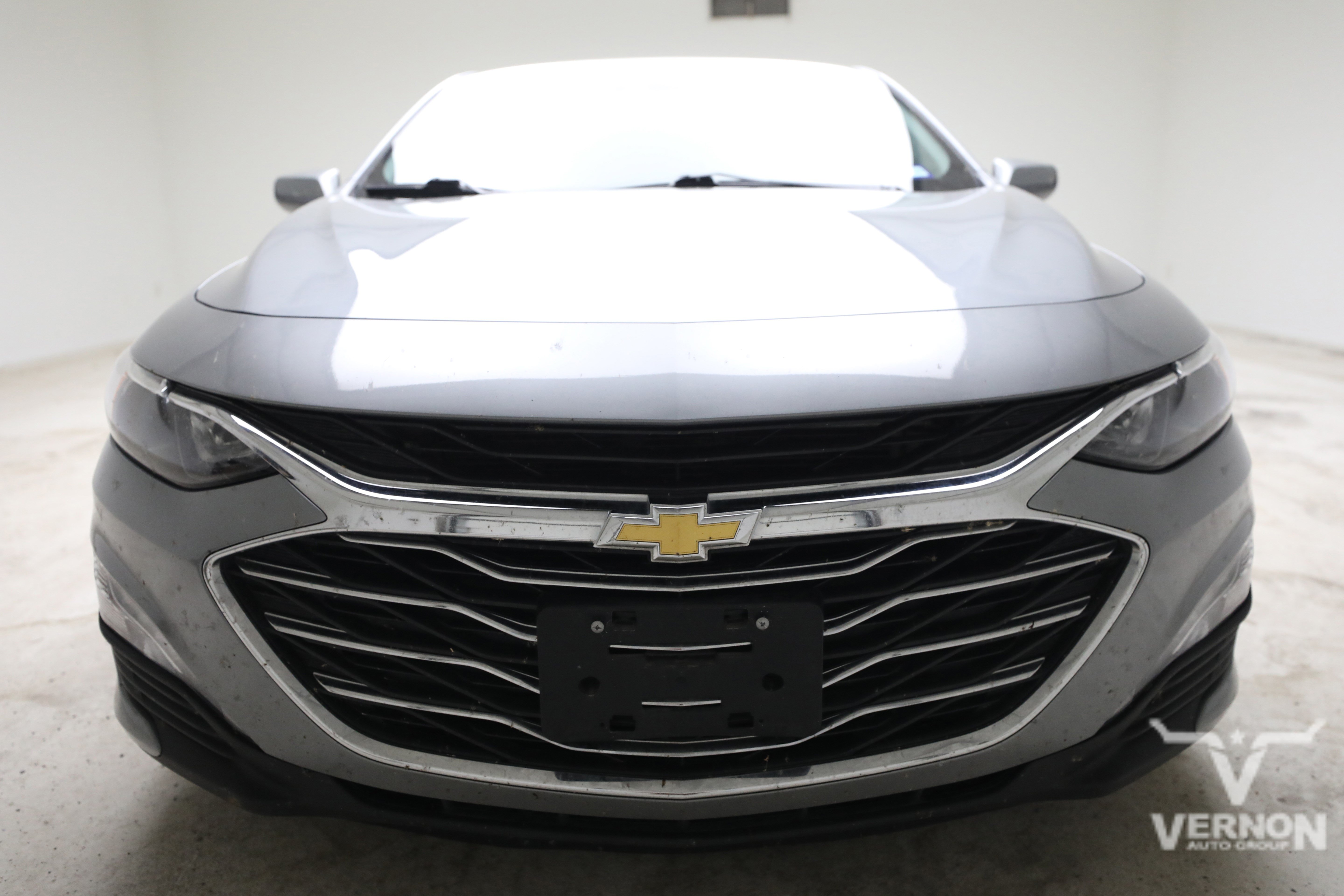Used 2023 Chevrolet Malibu LT FWD image 2