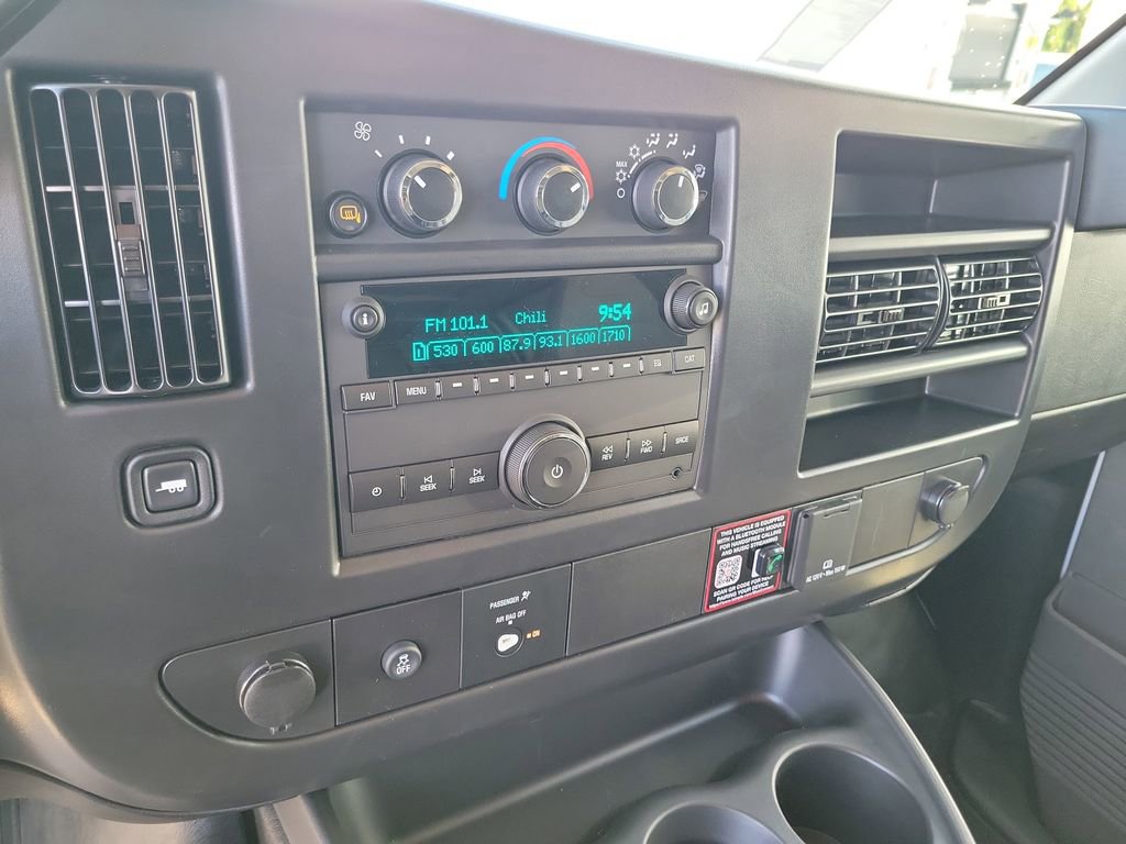 New 2026 Chevrolet Express 2500 w/ Communications Package RWD image 6