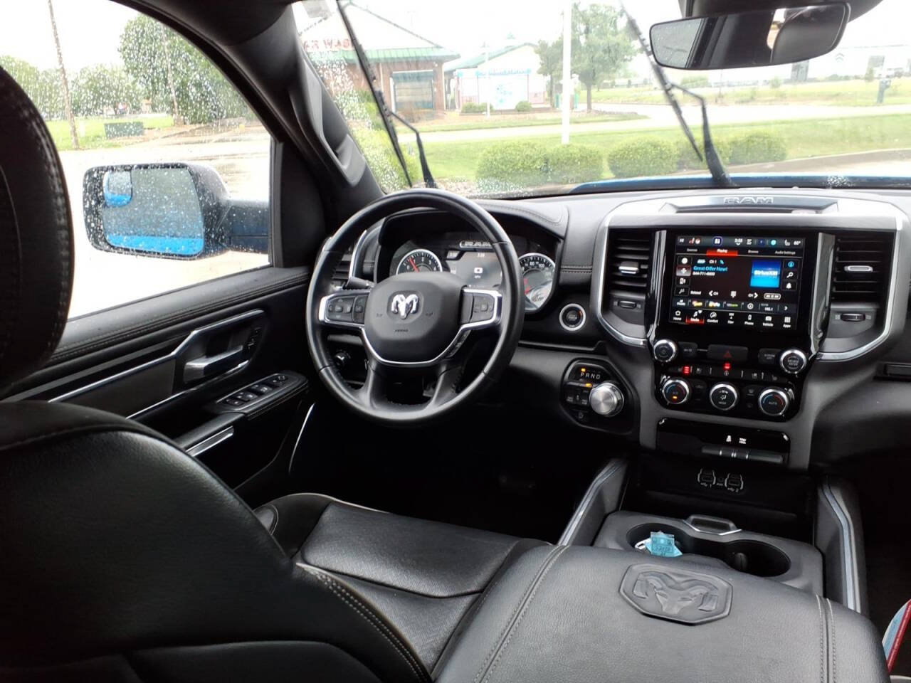 Used 2024 RAM 1500 Laramie AWD/4WD image 11