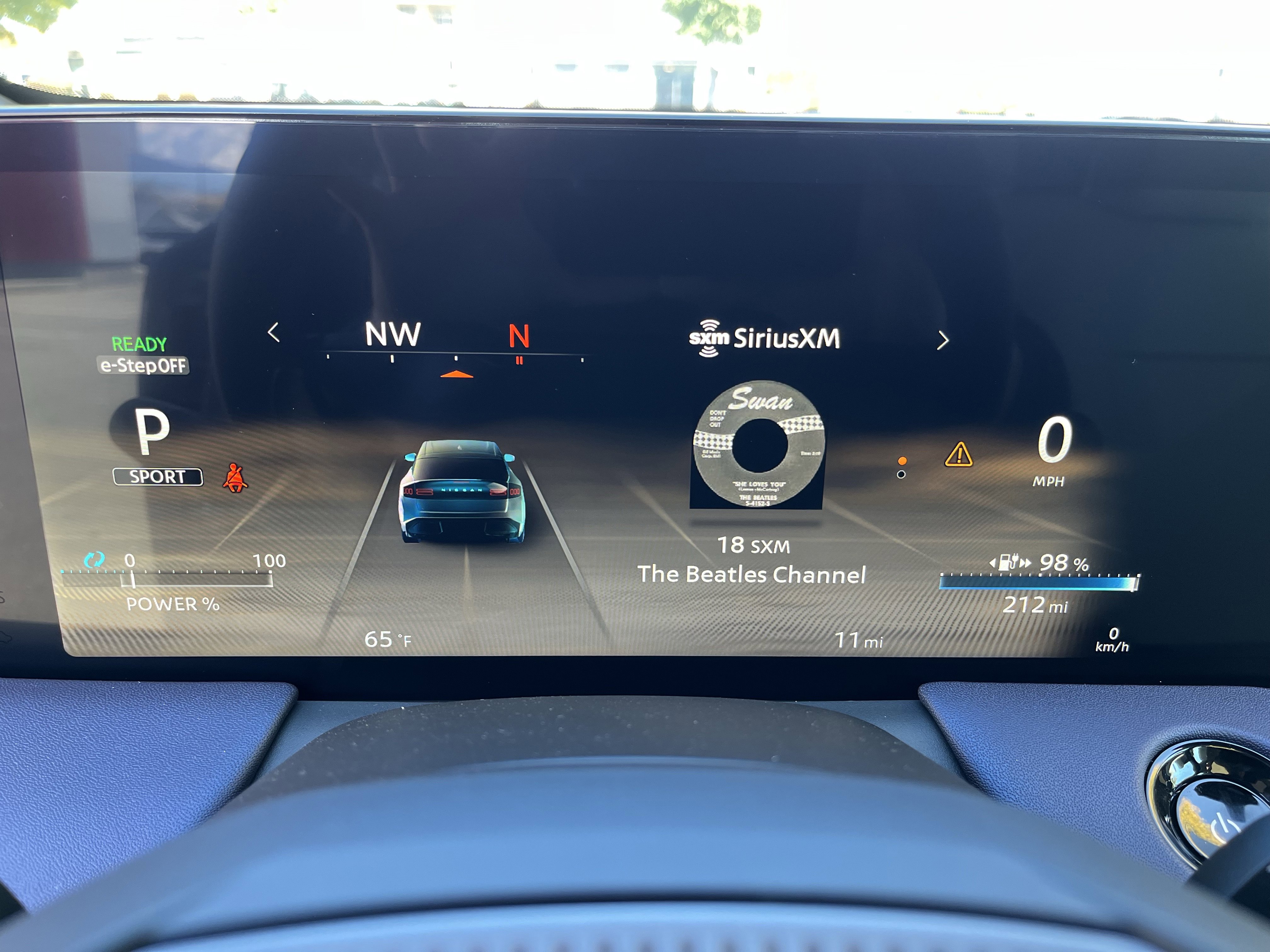 New 2026 Nissan Leaf Platinum+ w/ Cargo Package (Platinum+) image 18