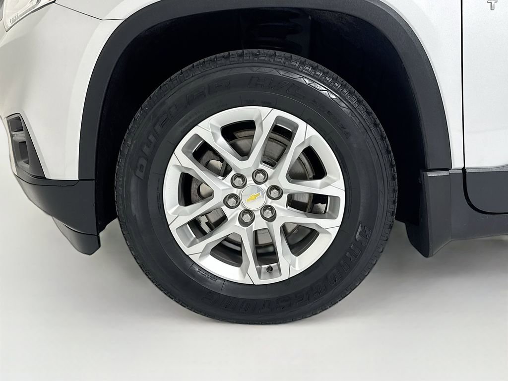 Used 2020 Chevrolet Traverse LS image 25