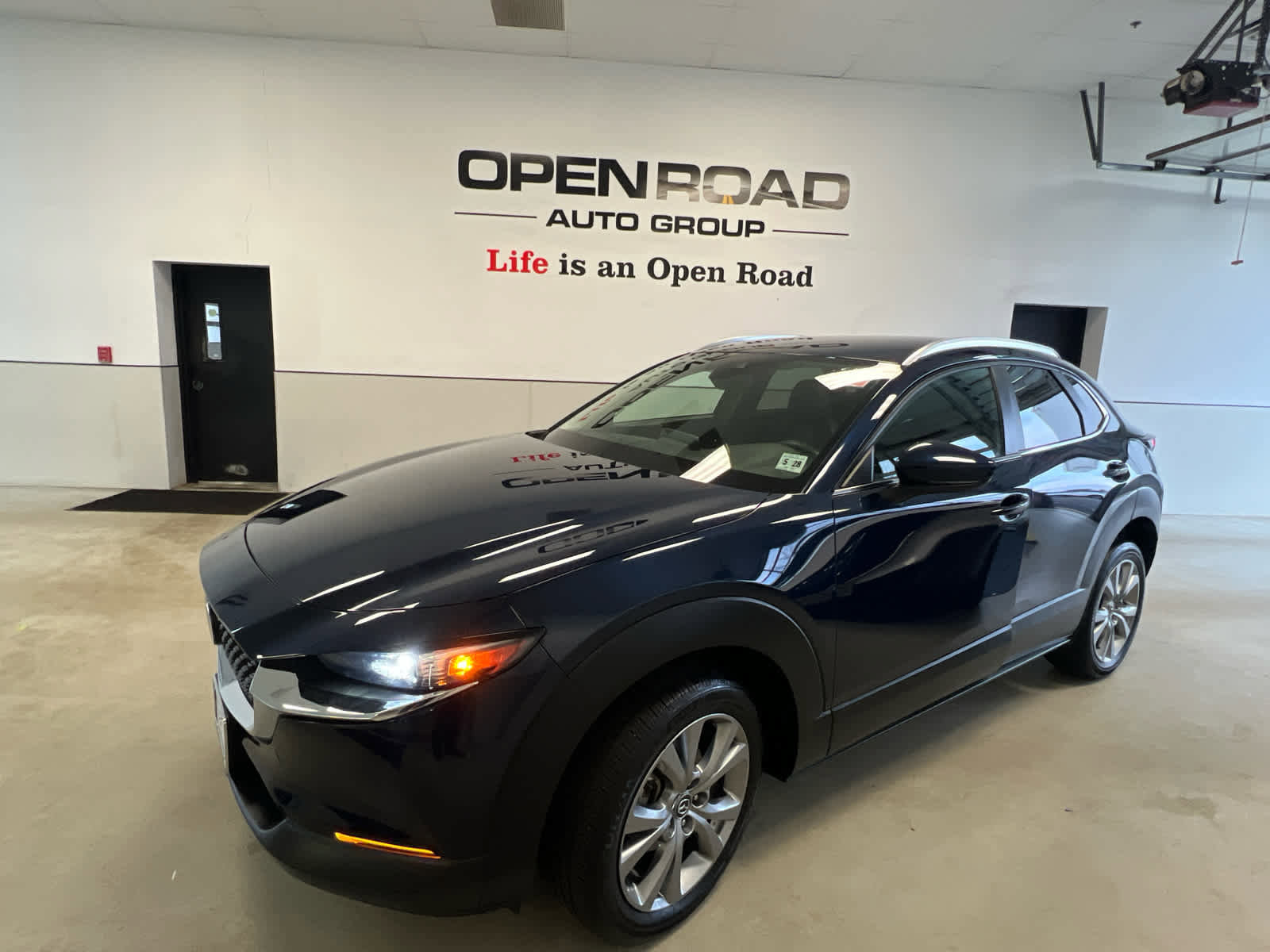 Certified 2023 MAZDA CX-30 AWD 2.5 S w/ Select Package image 2