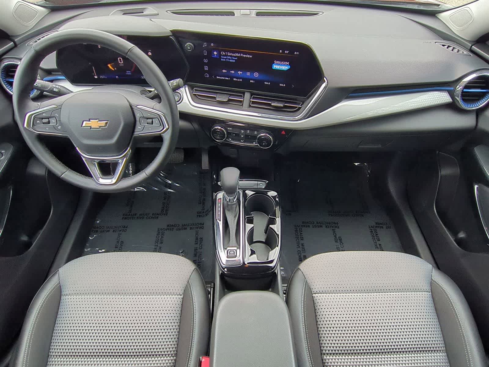 Used 2025 Chevrolet Trax LT w/ LT Convenience Package FWD image 15