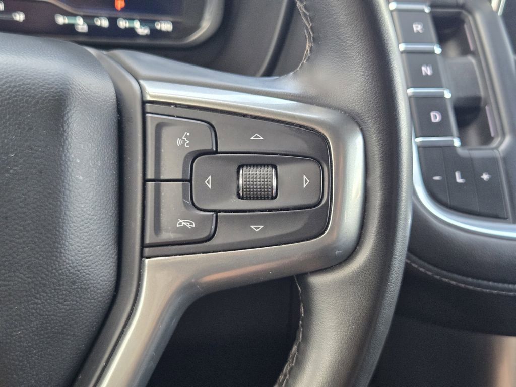 Used 2023 Chevrolet Suburban LT image 27
