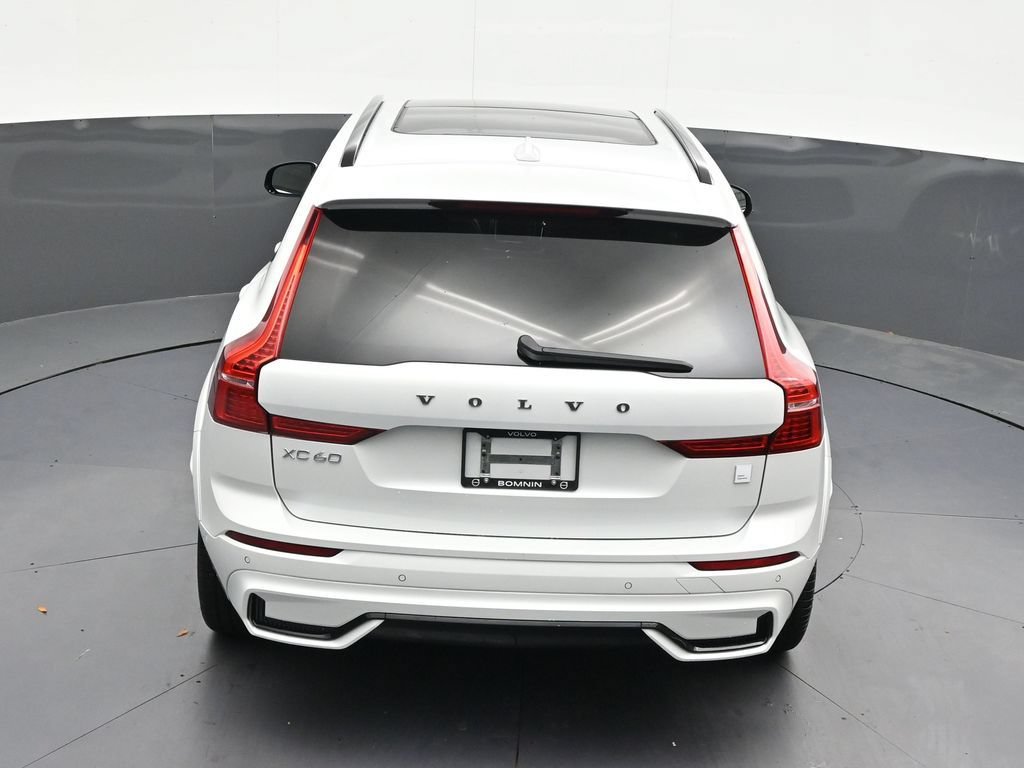 Certified 2024 Volvo XC60 T8 Polestar AWD/4WD image 23