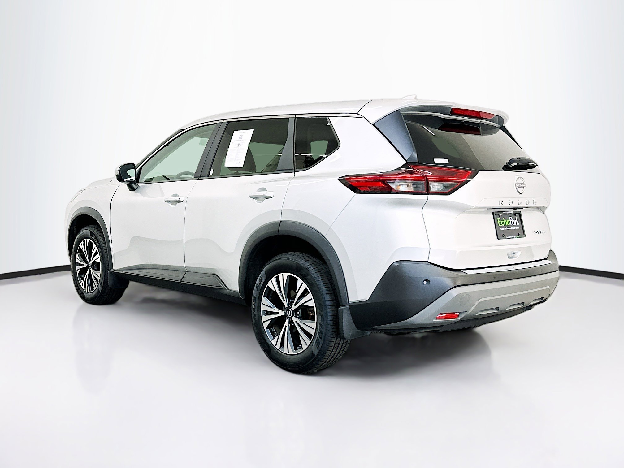 Used 2023 Nissan Rogue SV AWD/4WD image 5