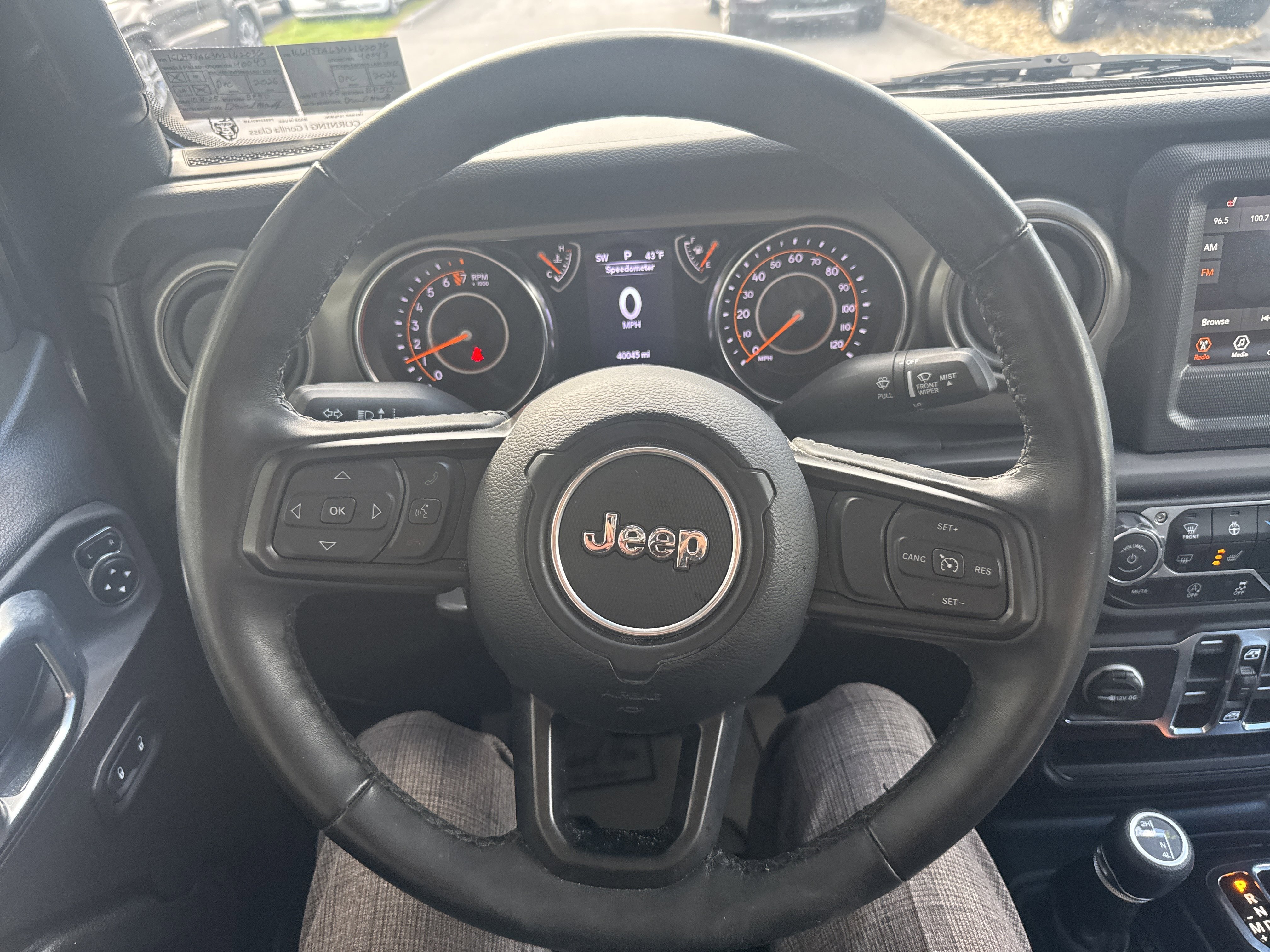 Used 2022 Jeep Gladiator Willys image 17