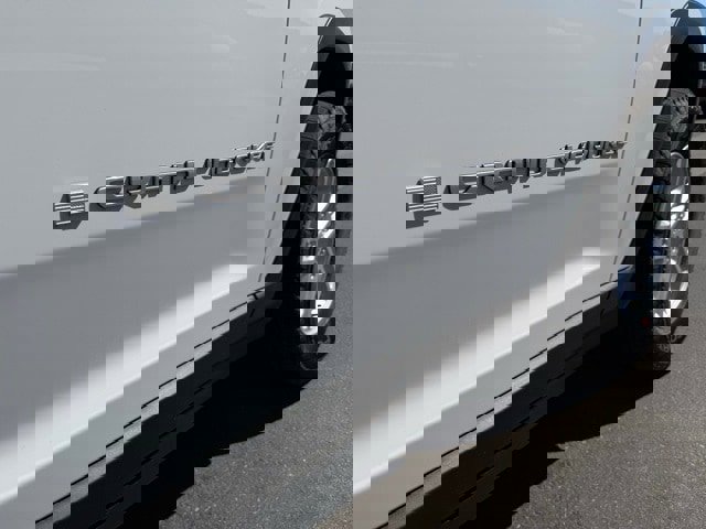 New 2025 Jeep Grand Cherokee Laredo w/ Trailer Tow Package image 9