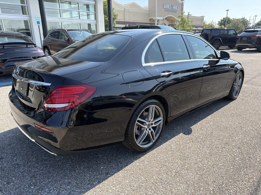 Used 2019 Mercedes-Benz E 300 image 7