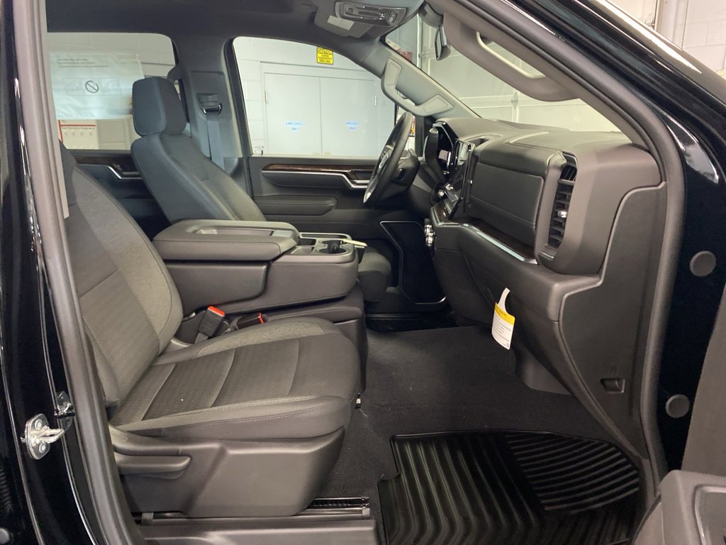 New 2025 GMC Sierra 3500 SLE w/ SLE Value Package image 16
