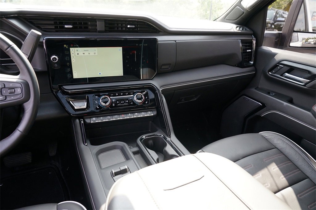 Used 2025 GMC Sierra 2500 AT4X image 22
